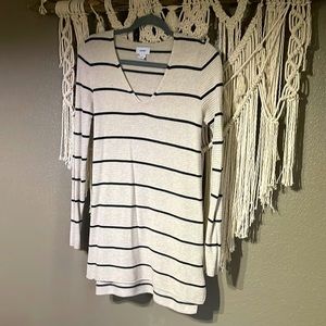 Old Navy lightweight classy sweater